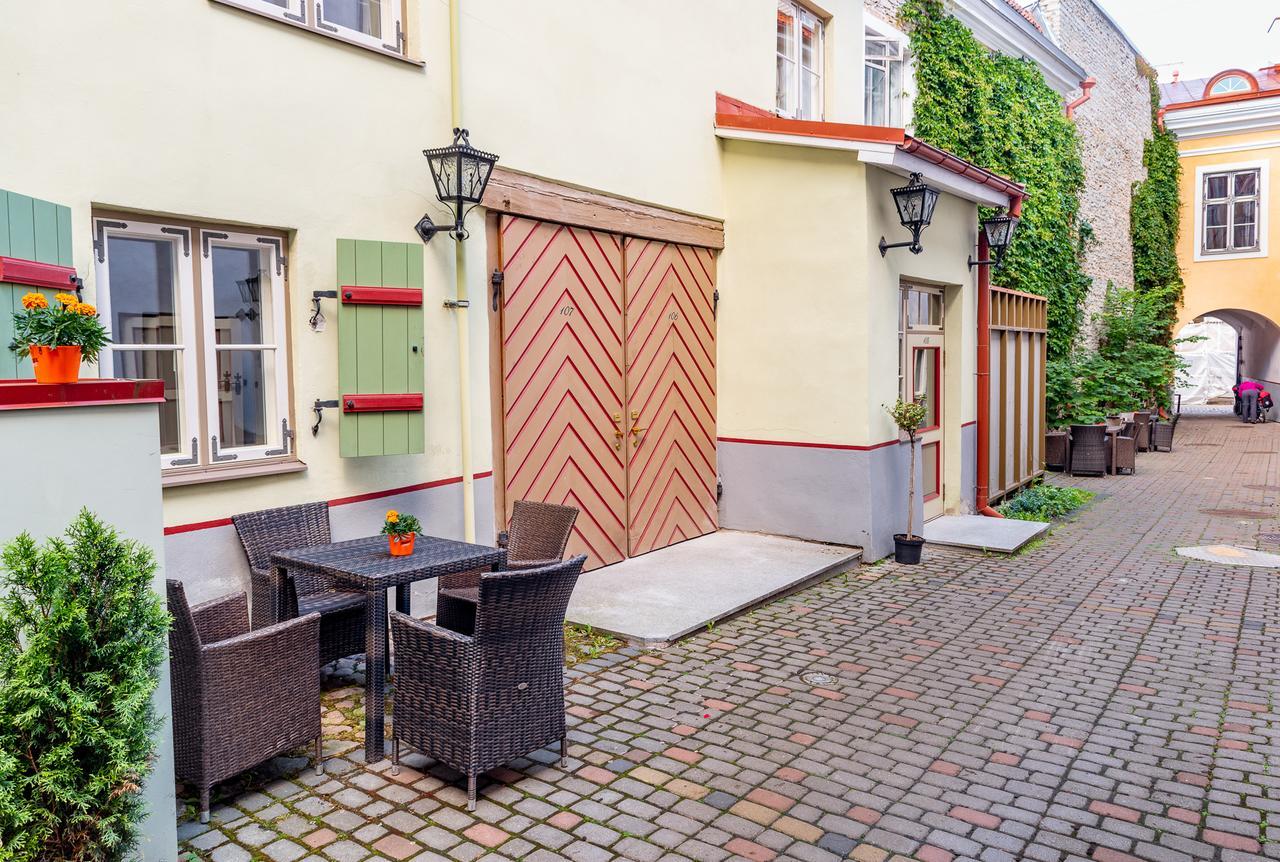 Meriton Old Town Garden Hotel Talin Exterior foto