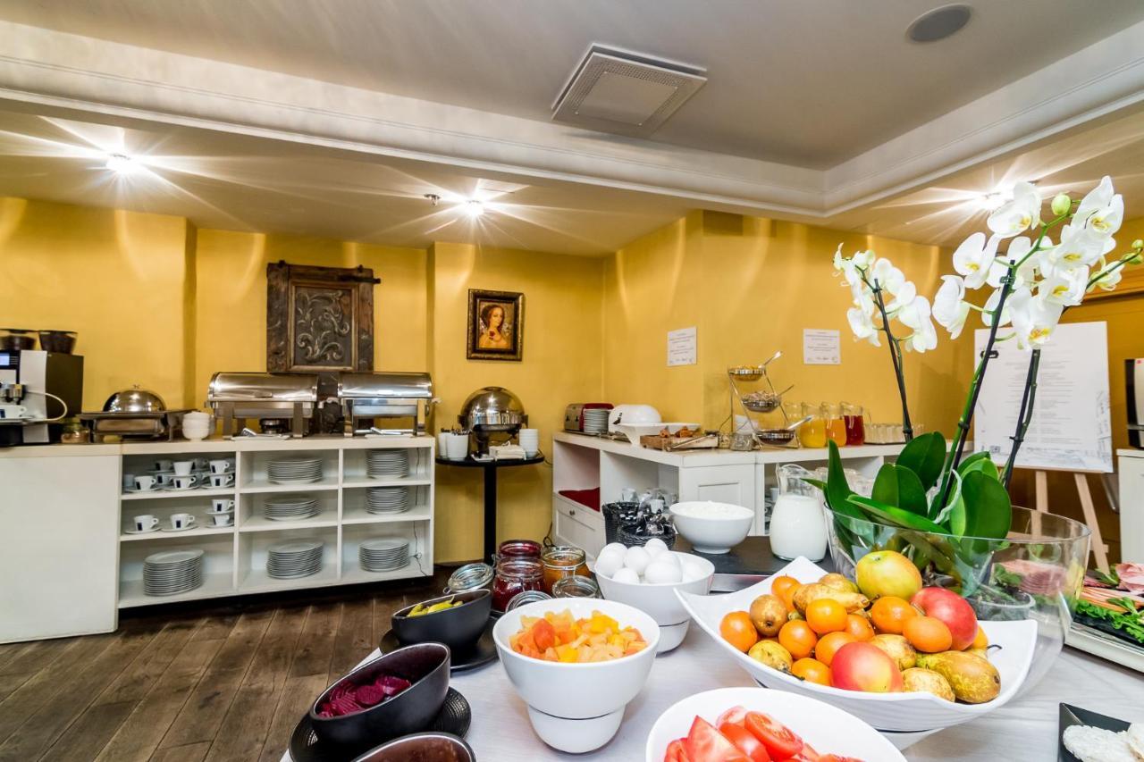 Meriton Old Town Garden Hotel Talin Exterior foto