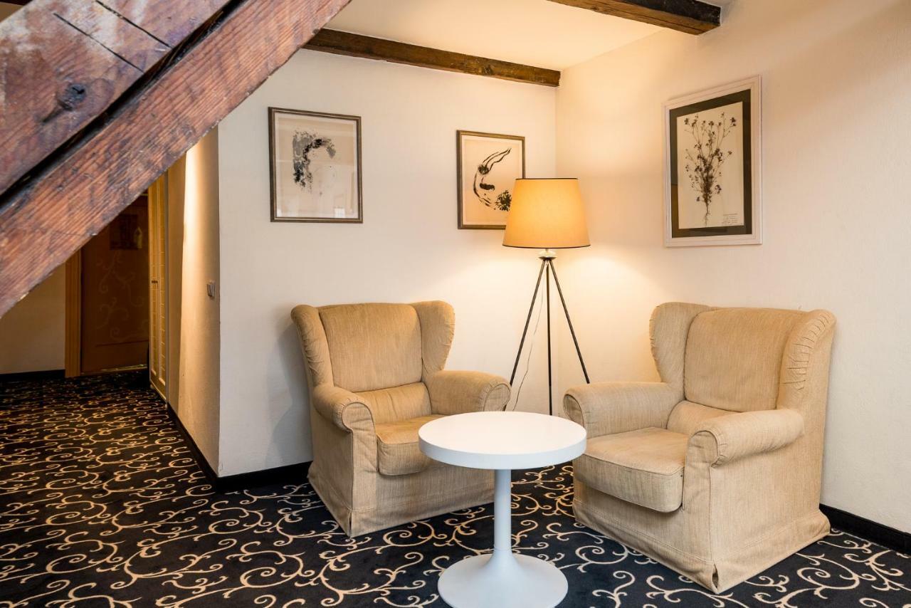 Meriton Old Town Garden Hotel Talin Exterior foto