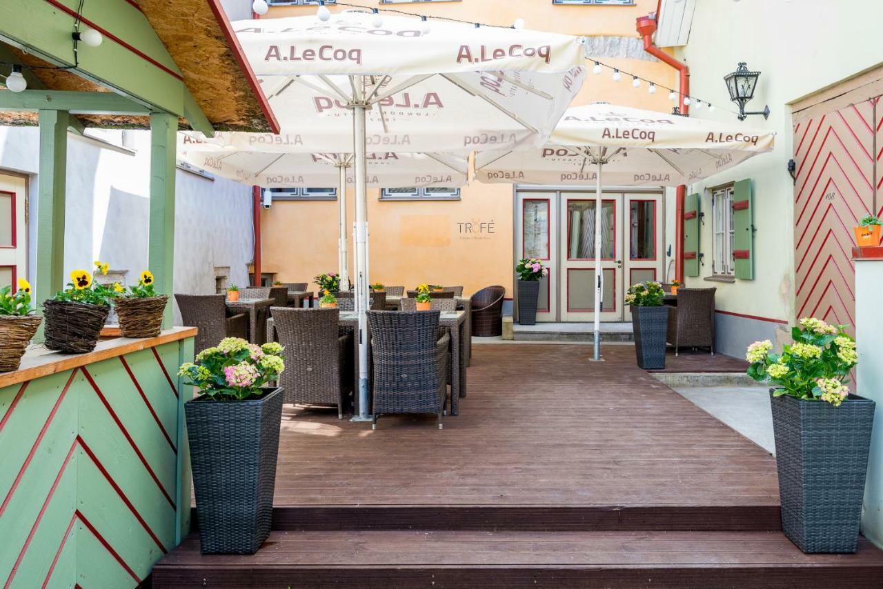 Meriton Old Town Garden Hotel Talin Exterior foto
